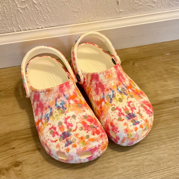 Crocs Classic Solar Rainbow Clogs Crocs Shoes Crocs Size 6 Tie Dye Crocs Orange - Picture 2 of 10